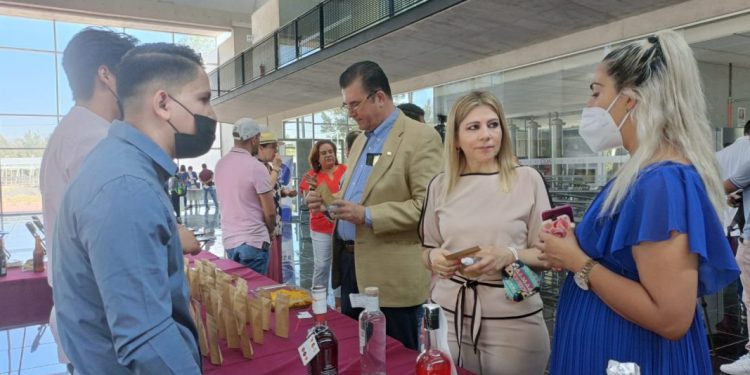 Anuncia Alfonso Martínez ampliación de Clínica Poniente