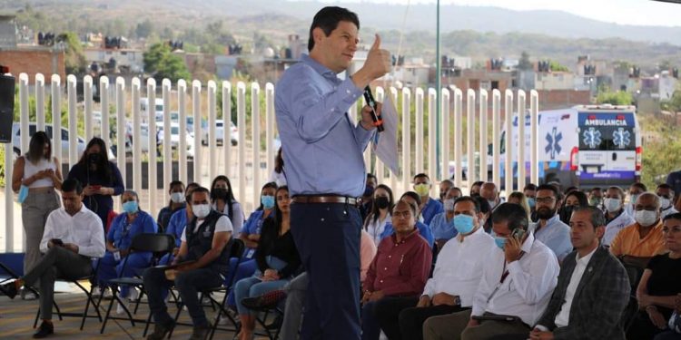 Anuncia Alfonso Martínez ampliación de Clínica Poniente