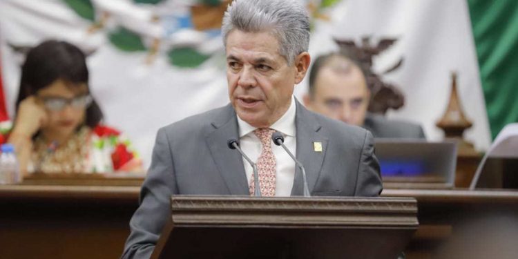 La figura de “diputado migrante” es una necesidad para cerrar brechas de desigualdad: Hernández Peña