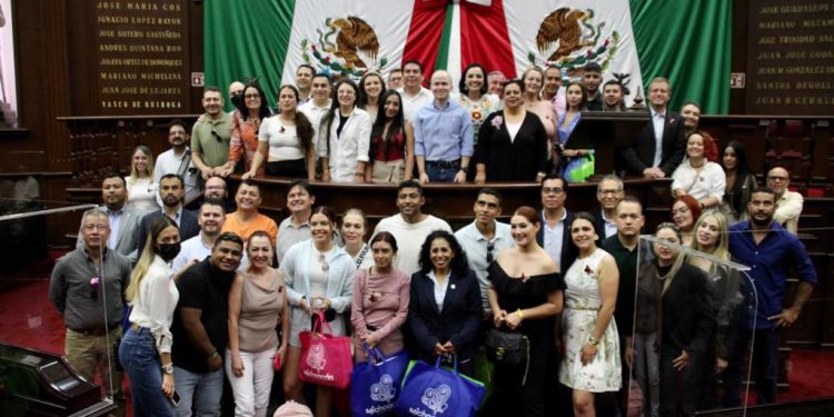 Necesario nuevo modelo de desarrollo en Michoacán que sea sustentable: Adriana Hernández