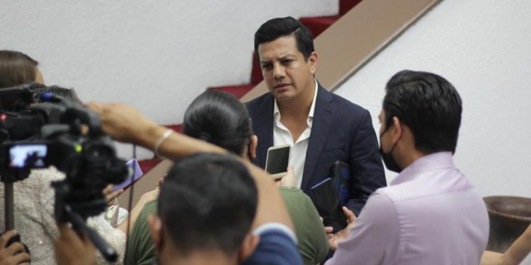 Ni con la intromisión del gobernador de Michoacán, Morena ganará Aguascalientes: Oscar Escobar