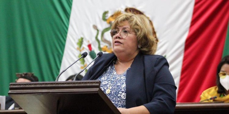 Proponen diputados de Morena, mayor promoción al turismo rosa en Michoacán