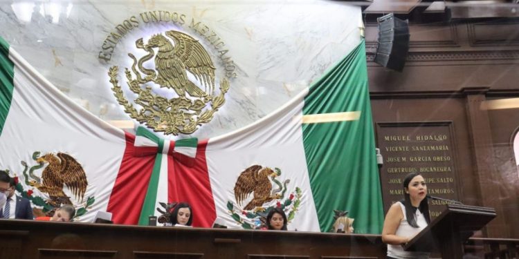 Exhorta diputada Liz Hernández a mantener abierto módulo de SAT en Los Reyes