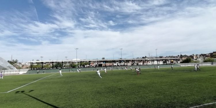 Convoca IMCUFIDE a Torneo de Futbol en la Unidad Deportiva Eduardo Ruiz