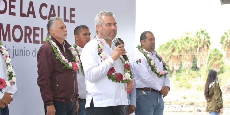 Inaugura Bedolla obras por más de 4.6 mdp en Angamacutiro