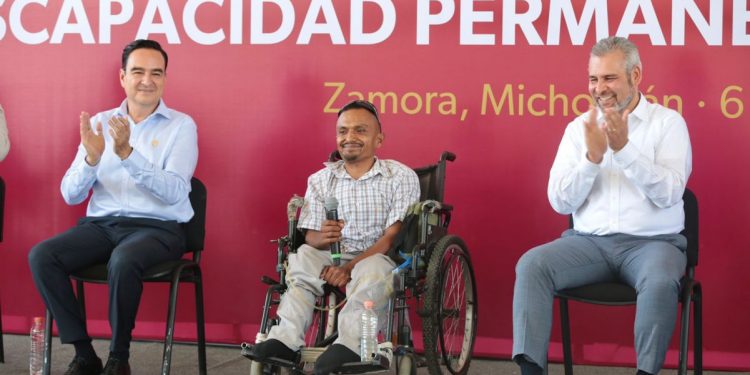 Inicia en Michoacán programa de Bienestar para adultos con discapacidad