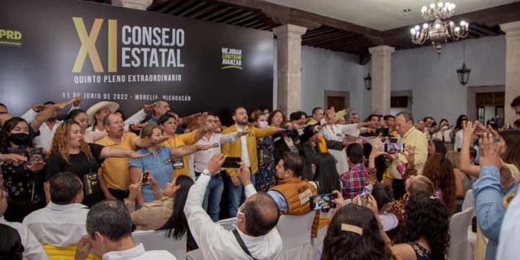 Continúa la renovación de las Direcciones Municipales Ejecutivas del PRD