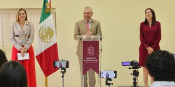 Maestros están en las aulas; eventuales se movilizan por demandas insostenibles