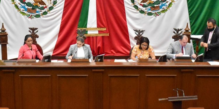 Fortalece Congreso del Estado atención a niñas, niños y adolescentes de Michoacán