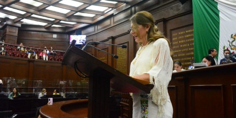 Basta de pisotear los derechos del personal médico: Diputada Luz María García