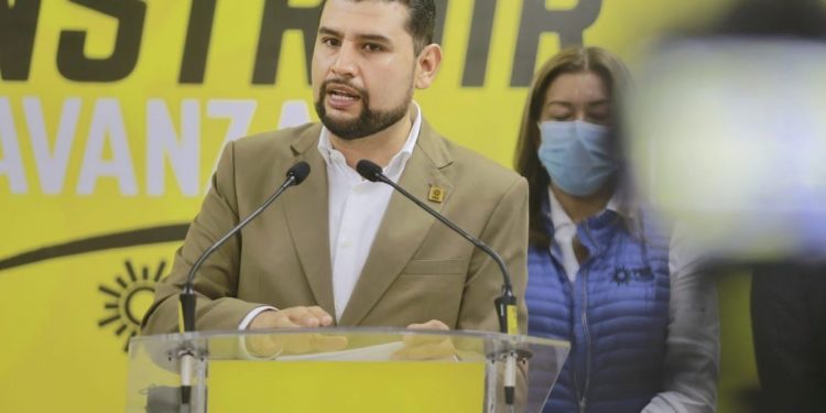 Mujeres funcionarias del PRD reciben capacitación sobre violencia política