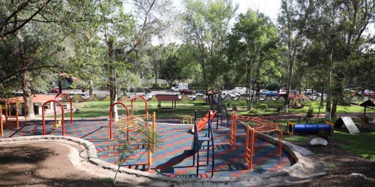 Invita Alfonso Martínez a reapertura de cenadores de Santa María