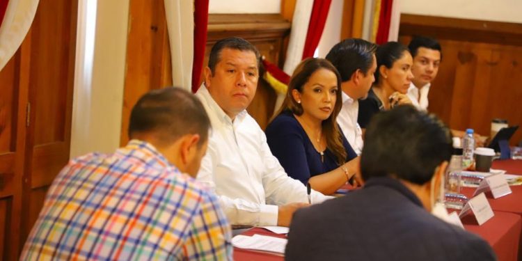 Sindicalizados del Congreso no deben pagar por las irregularidades de otros: Barragán