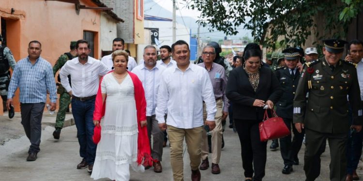 Encabeza Torres Piña festejos del 145 Aniversario de Tepalcatepec