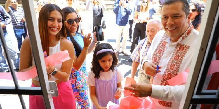 Mujeres son ejemplo de esfuerzo y trabajo: Barragán