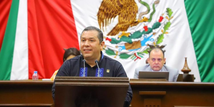 La violencia familiar se debe investigar de oficio para prevenir el feminicidio: Barragán