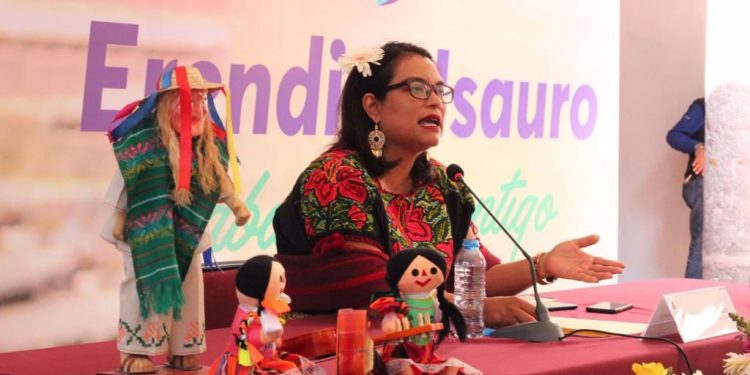 Nuestra labor más importante, apoyar a la gente que más lo necesita: Eréndira Isauro