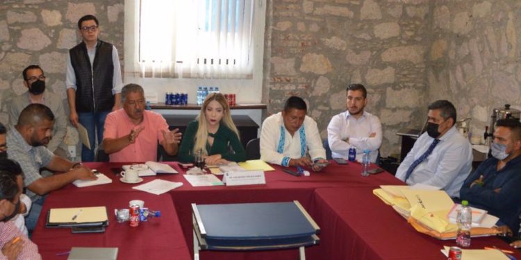 Apuesta Belinda Hurtado a una educación que innove y rescate riqueza cultural indígena de Michoacán