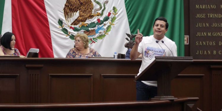 Necesario aprobar Ley de Movilidad y Seguridad Vial: Oscar Escobar