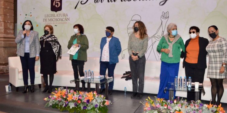 Realiza el Congreso Panel “Por la Libertad y el Derecho a Decidir”