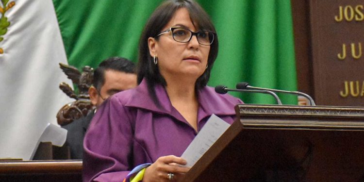 Promueve Lariza Pérez erradicar la violencia escolar a través de la atención psicológica