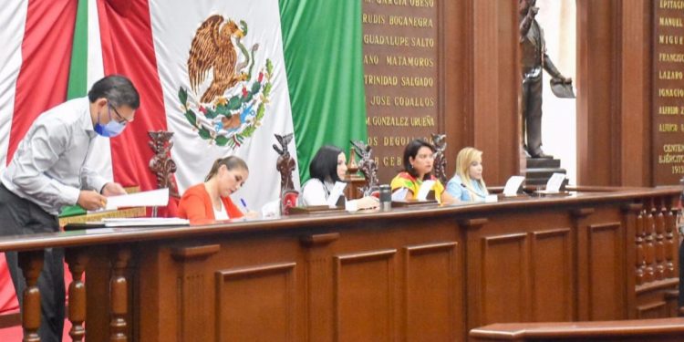 Canje de placas sin multas por tres meses más, aprueba la 75 Legislatura