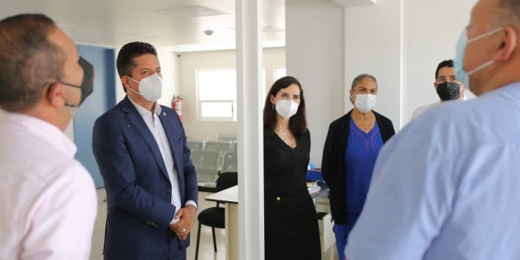 Homologación salarial para personal de salud, y medicamentos; vitales ante actual contexto de inestabilidad: Macarena Chávez y Toño García