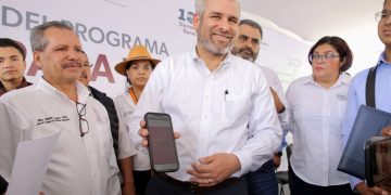 Más de mil 200 antenas de “Internet para Todos” se han instalado en escuelas rurales: Bedolla