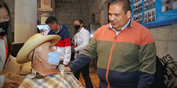 Entrega Gobierno de Tarímbaro aparatos funcionales a personas con discapacidad