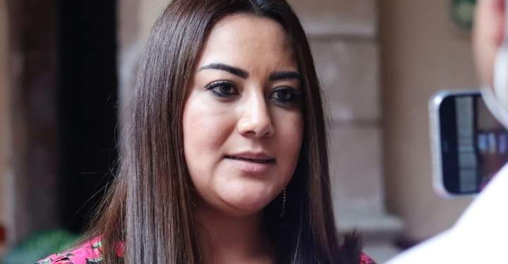 Política de endeudamiento frena desarrollo de Michoacán: Mónica Valdez