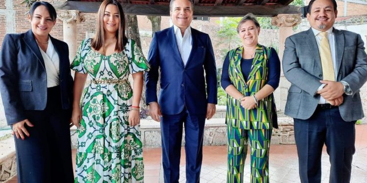 Diputados del PRD se reúnen con Silvano Aureoles y acuerdan seguir trabajando unidos por Michoacán