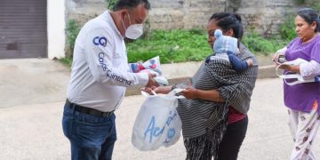 Carlos Quintana apoya a más de 10 mil familias con producto lácteo en Morelia