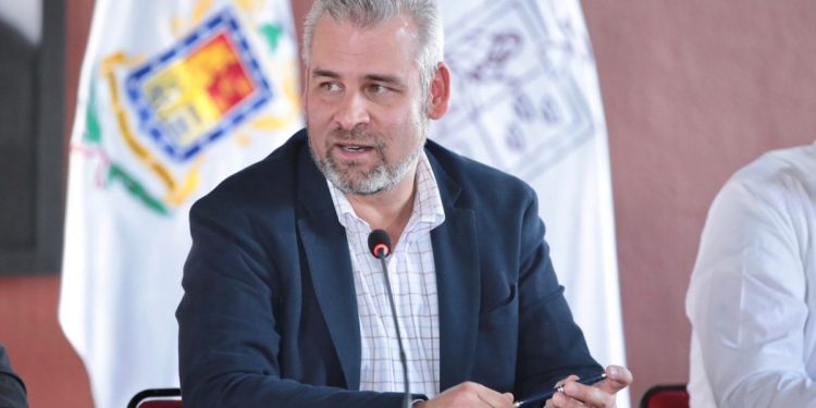 Reconoce Bedolla aportación del Congreso para estabilizar las finanzas de Michoacán