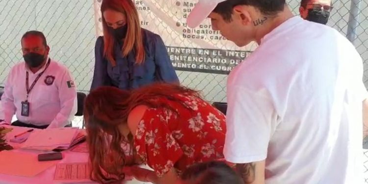 Realiza Segob matrimonios de personas privadas de la libertad en Zamora