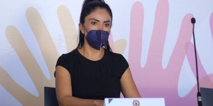 No se debe jugar con la integridad de médicos pasantes: Fanny Arreola