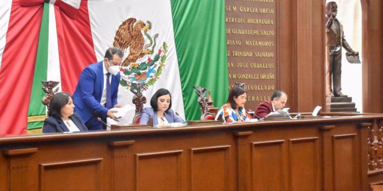 A discusión de la 75 Legislatura, reforma de protección a periodistas en Michoacán