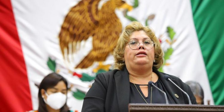 Plantean profesionalización de titulares de protección civil en municipios