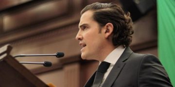 Con la primera ley en el país para prevenir y erradicar el feminicidio, David Cortés marca precedente a nivel nacional