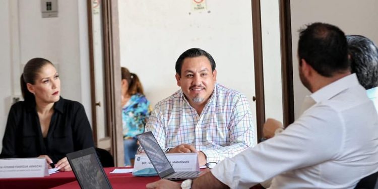 En México resulta urgente una política efectiva para atender la creciente inmigración: Víctor Manríquez