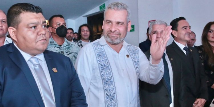 En Michoacán se trabaja sin colores o ideologías políticas: Bedolla