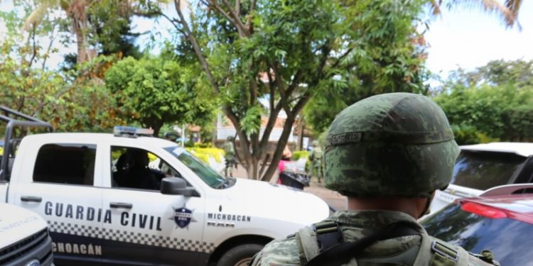Sube a 10 el número de policías de Taretan detenidos por la GC, FGE y Sedena