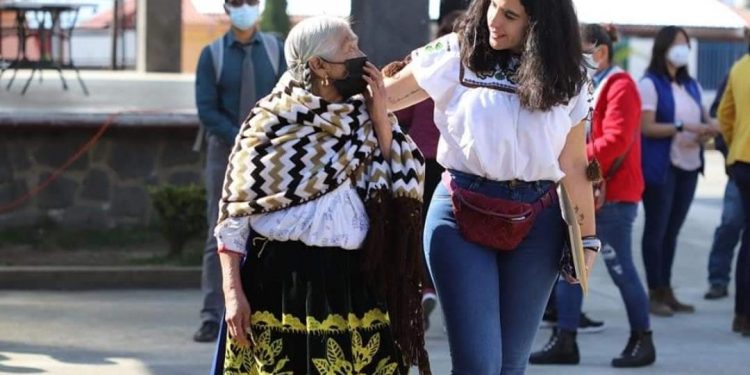 Lucharemos porque se respeten los derechos de las comunidades indígenas, no están solas: Morena