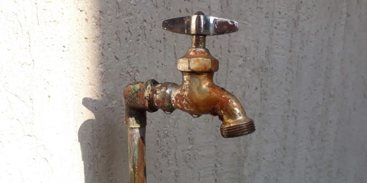 Recomienda OOAPAS revisar instalaciones para evitar fugas de agua