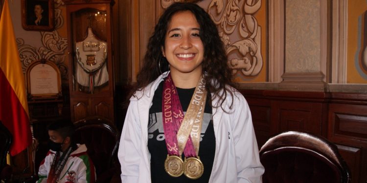 Inicia medallista moreliana Monserrat Zavala, sueño Olímpico rumbo a París 2024