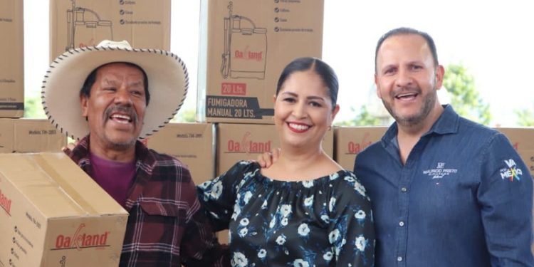 Sin descanso sigo trabajando por los productores michoacanos.