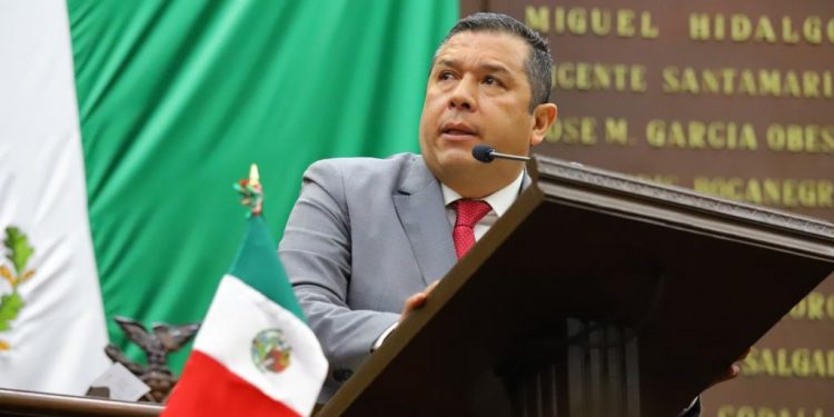 Llama Morena en el Congreso del Estado a privilegiar el diálogo y dejar atrás intereses particulares