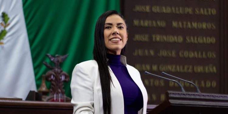 En primer año, consolidamos labor legislativa y de gestión en favor de las y los michoacanos: Fanny Arreola