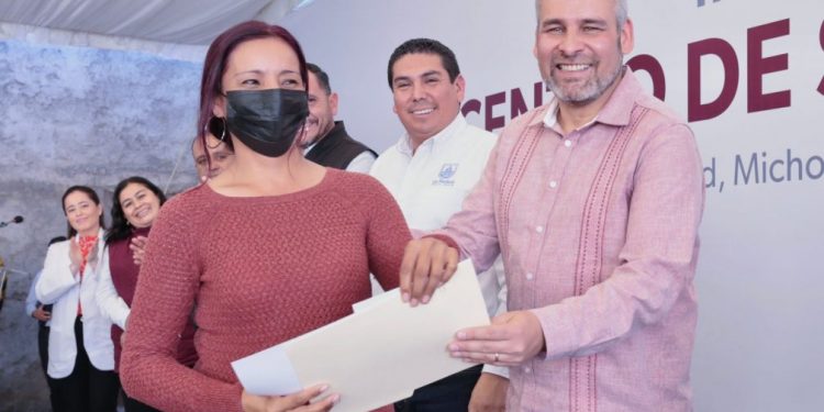 Apertura Bedolla Centro de Salud en La Piedad