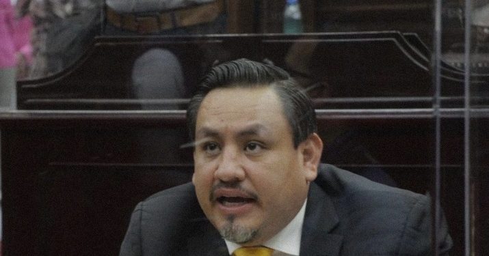 Hay que combatir el centralismo del gobierno federal que se ha instaurado desde la presidencia: Víctor Manríquez