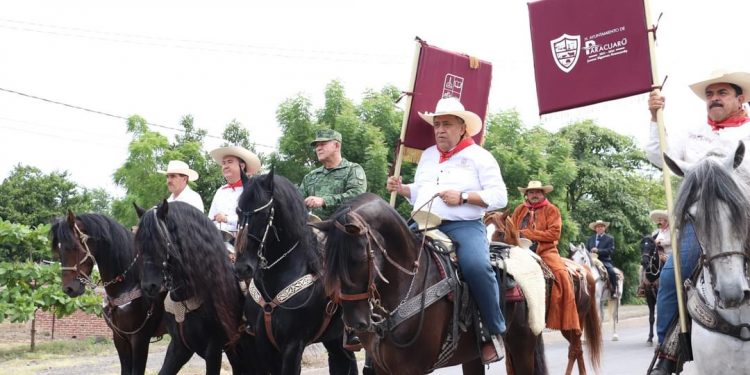 Tradicional Cabalgata supera expectativas.